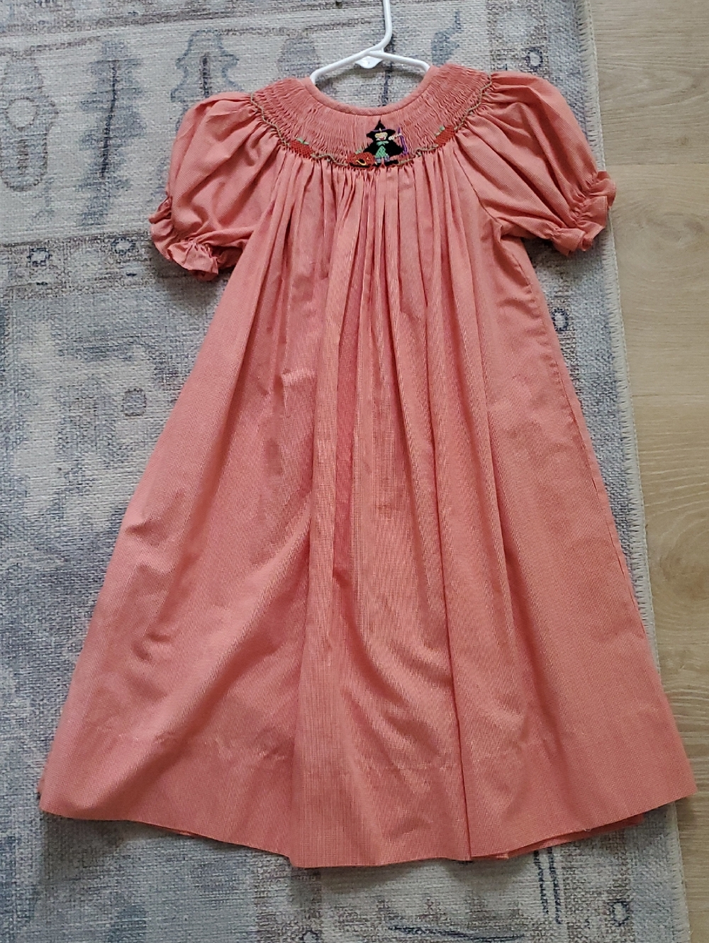 Amanda Remembered Girls Smocked Embroidered Halloween Witch Bishop Dress Sz4/5